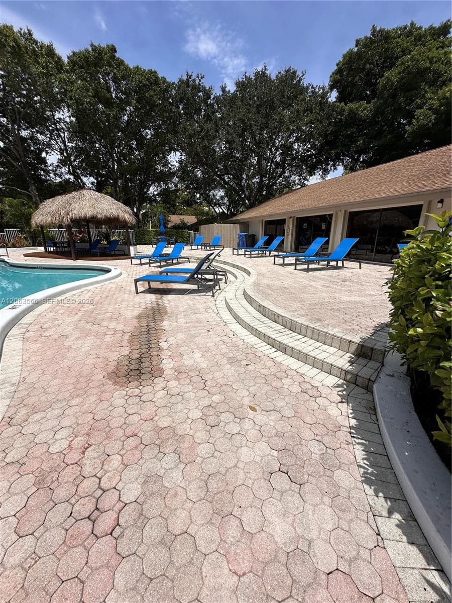 3032 S Oakland Forest Dr # 2804, Oakland Park, FL 33309 photo 5