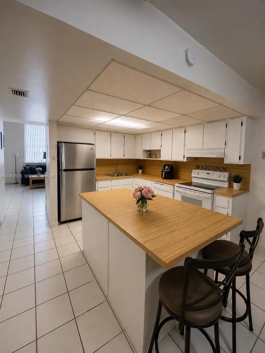 633 N University Dr # 14, Plantation, FL 33324 photo 3