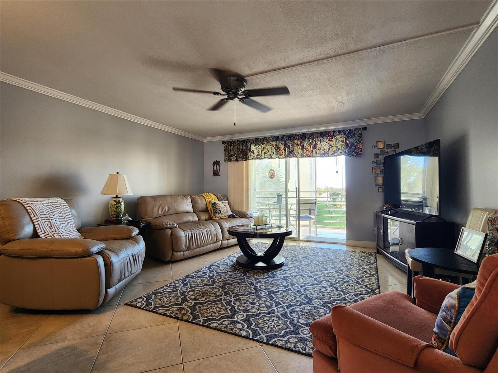 321 SE 3rd Street # 302, Dania Beach, FL 33004 photo 2
