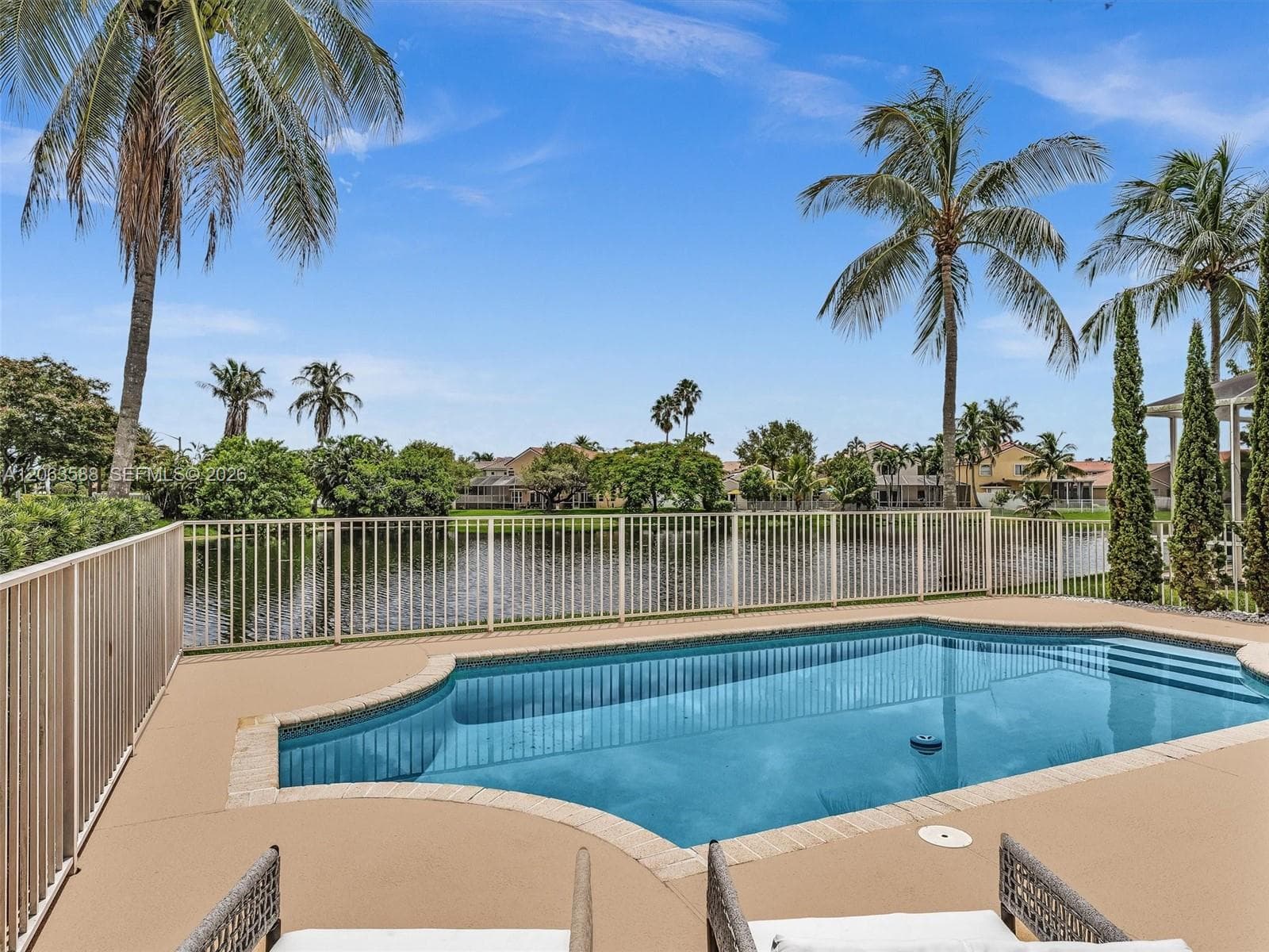 1385 NW 192nd Ter, Pembroke Pines, FL 33029 photo 2