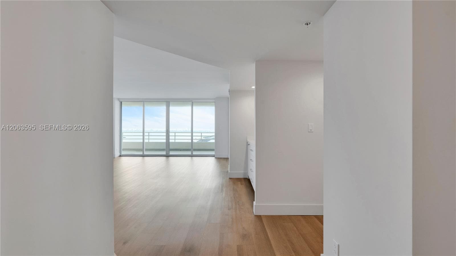 555 NE 34th St # 1801, Miami, FL 33137 photo 3