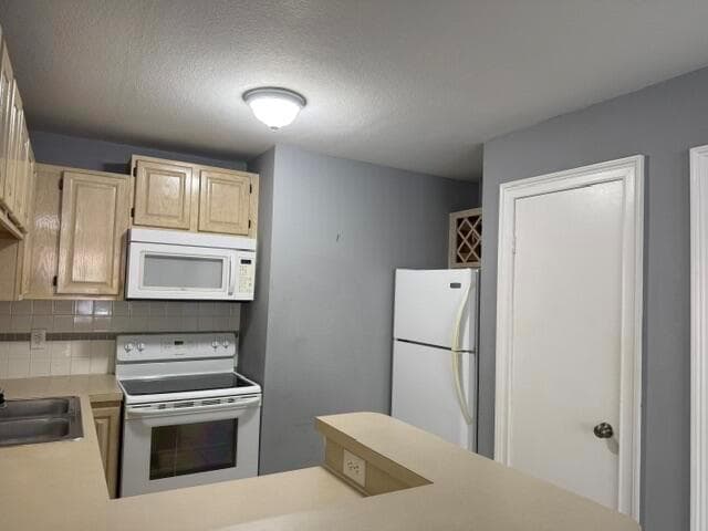 1865 Palm Cove Boulevard # 9-106, Delray Beach, FL 33445 photo 3