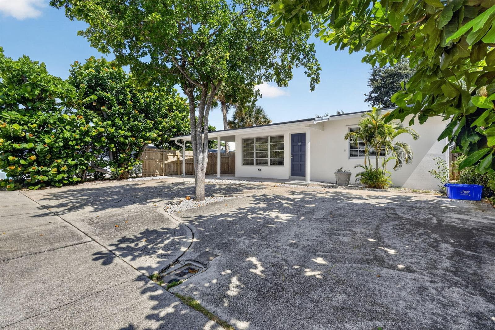 111 Euclid Boulevard, Lantana, FL 33462 photo 2