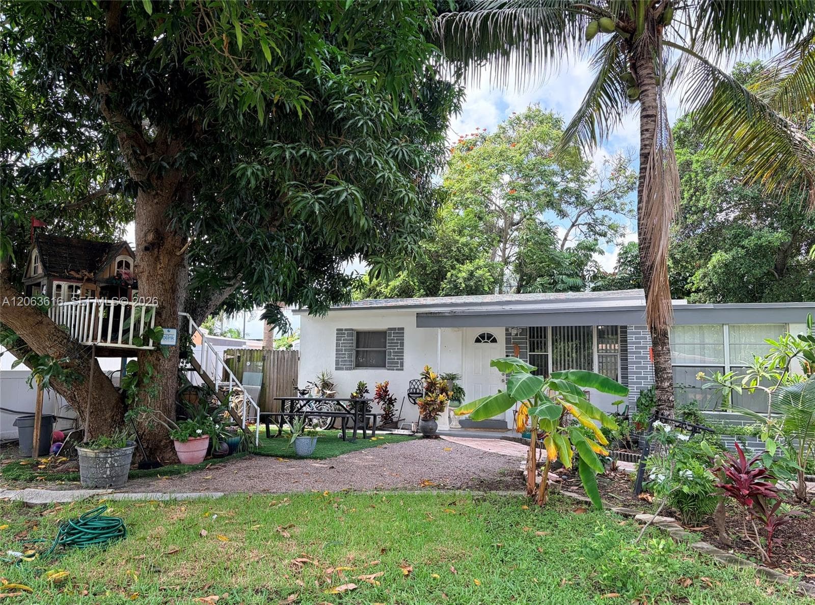 1448 NE 27th St, Pompano Beach, FL 33064 photo 2