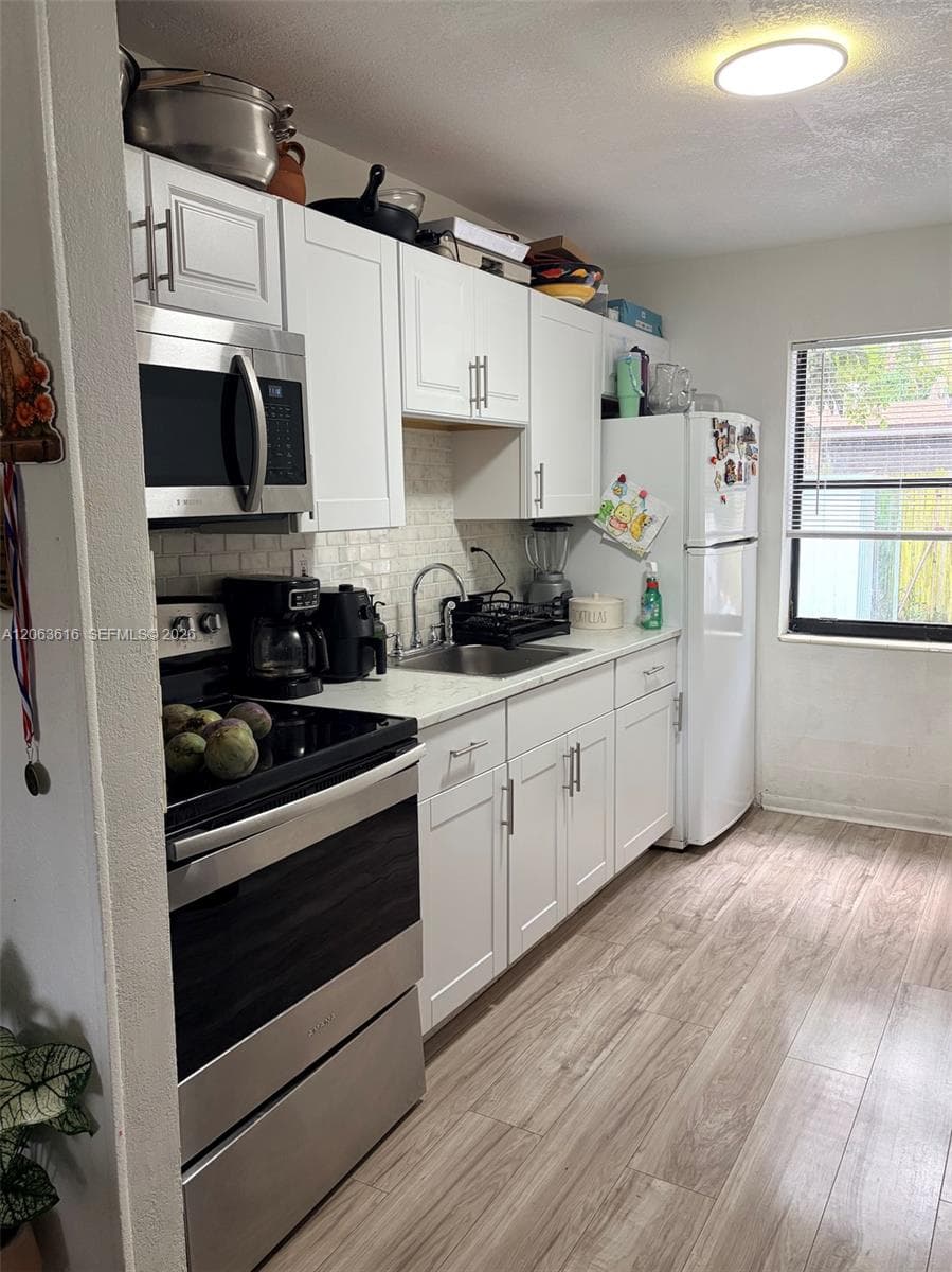 1448 NE 27th St, Pompano Beach, FL 33064 photo 3