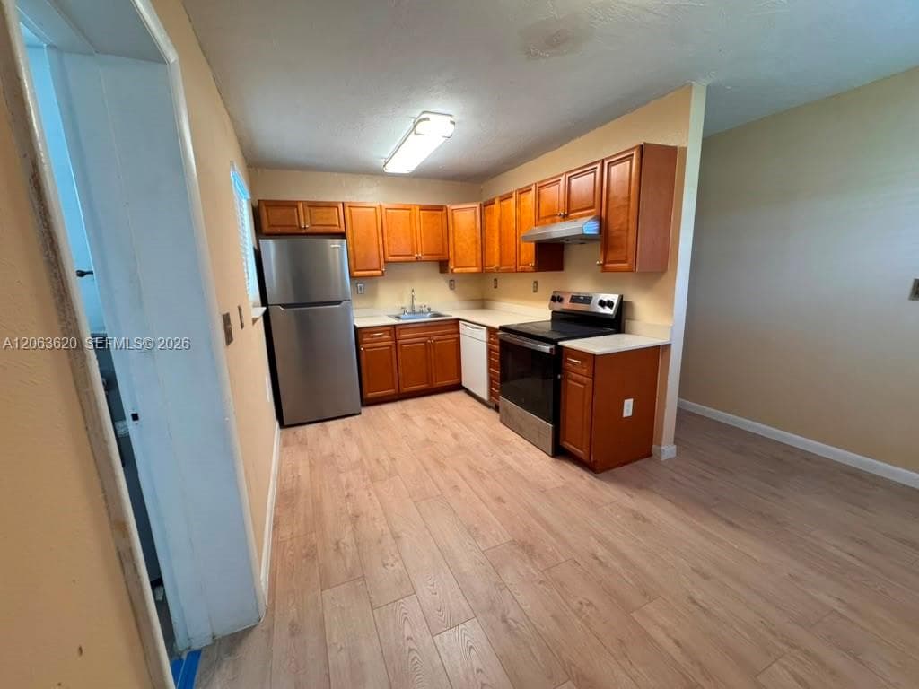 18331 NW 2nd Ct, Miami Gardens, FL 33169 photo 3