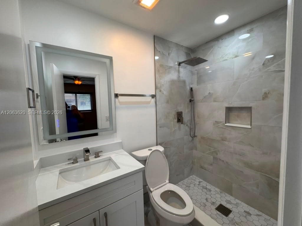 18331 NW 2nd Ct, Miami Gardens, FL 33169