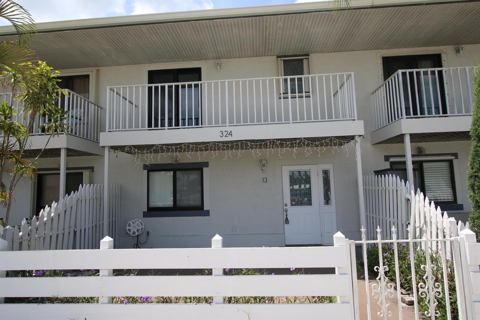 324 W PINE Street # 13, Lantana, FL 33462