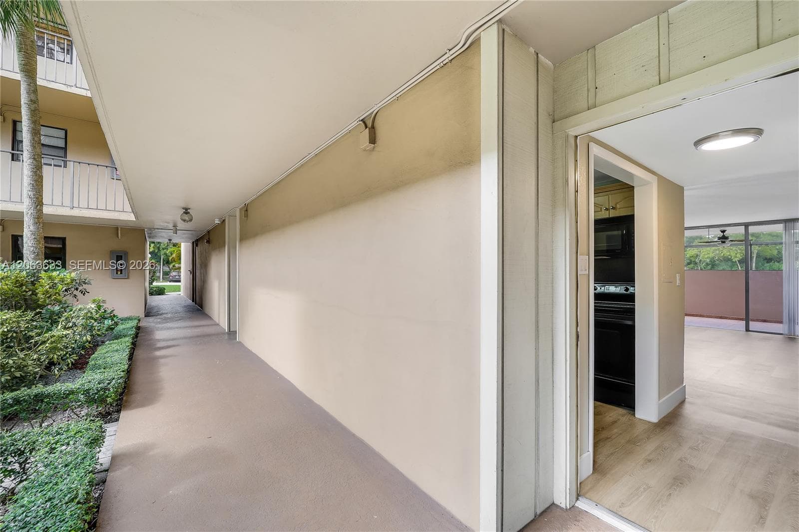 10425 SW 112th Ave # 103, Miami, FL 33176 photo 3