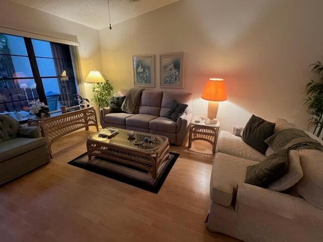 8083 SE Villa Circle, Hobe Sound, FL 33455 photo 2