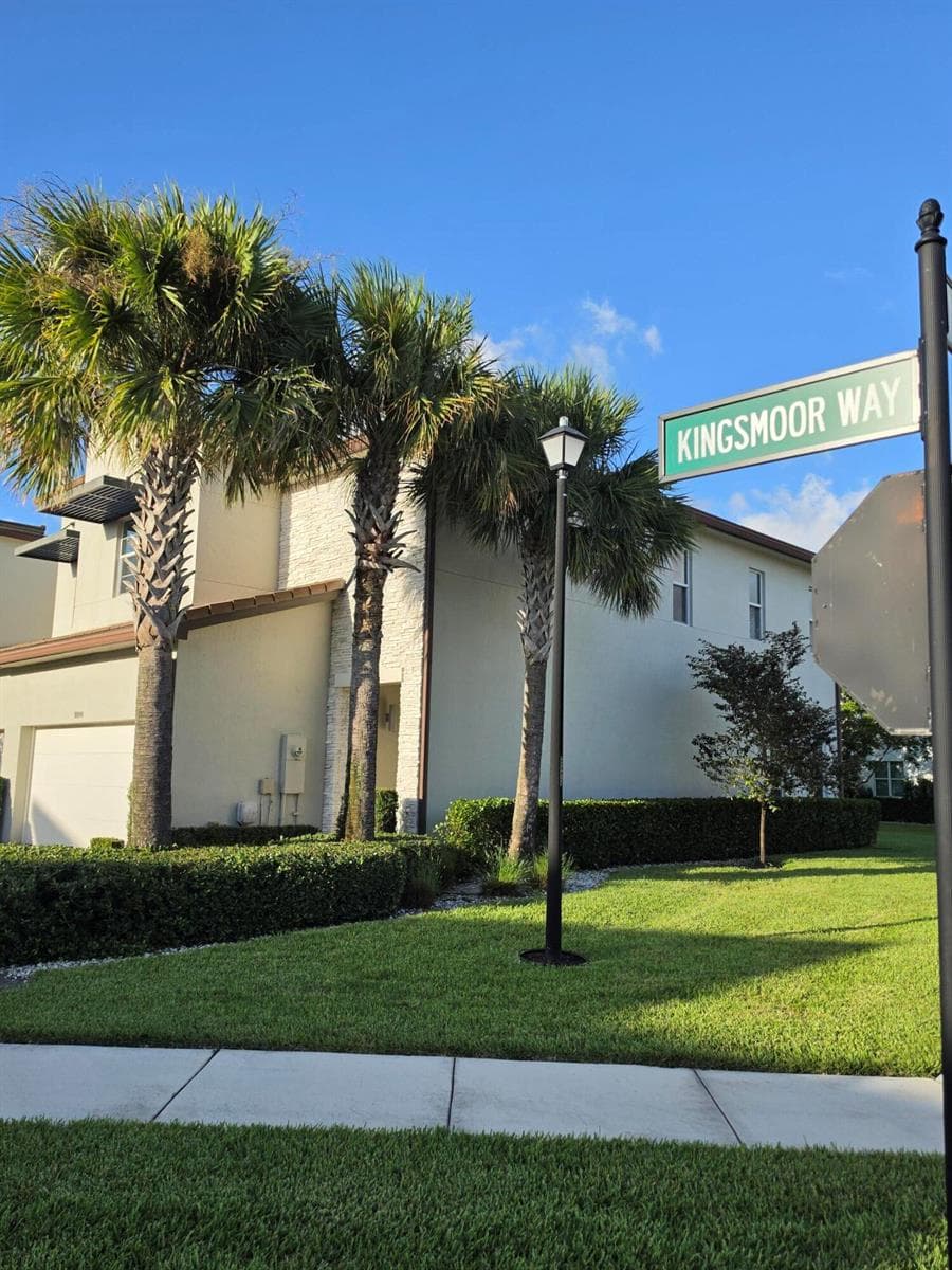 9044 Kingsmoor Way, Wellington, FL 33467 photo 3