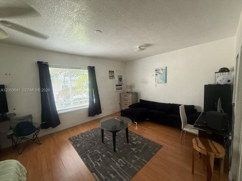 820 Euclid Ave # 206, Miami Beach, FL 33139 photo 2