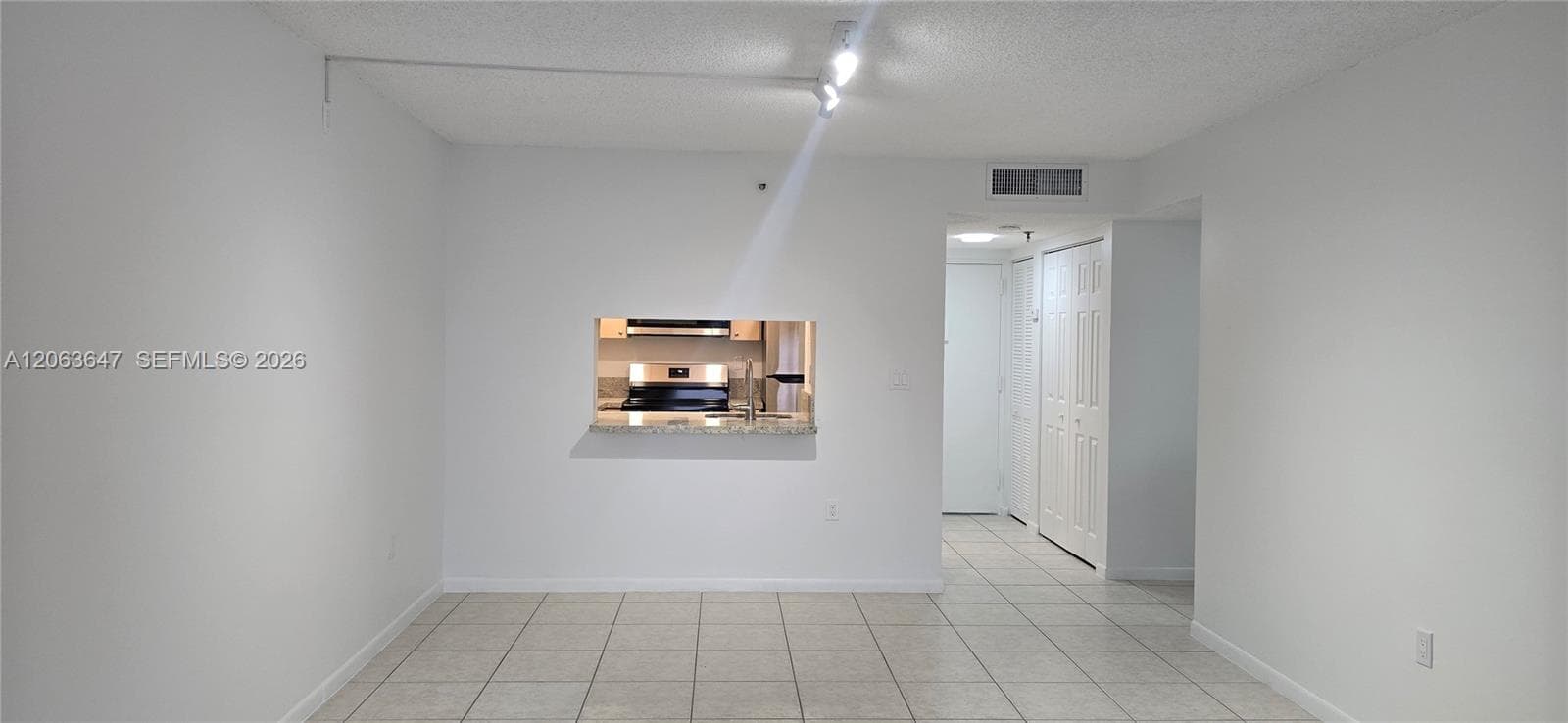 9688 Fontainebleau Blvd # 404, Miami, FL 33172 photo 4