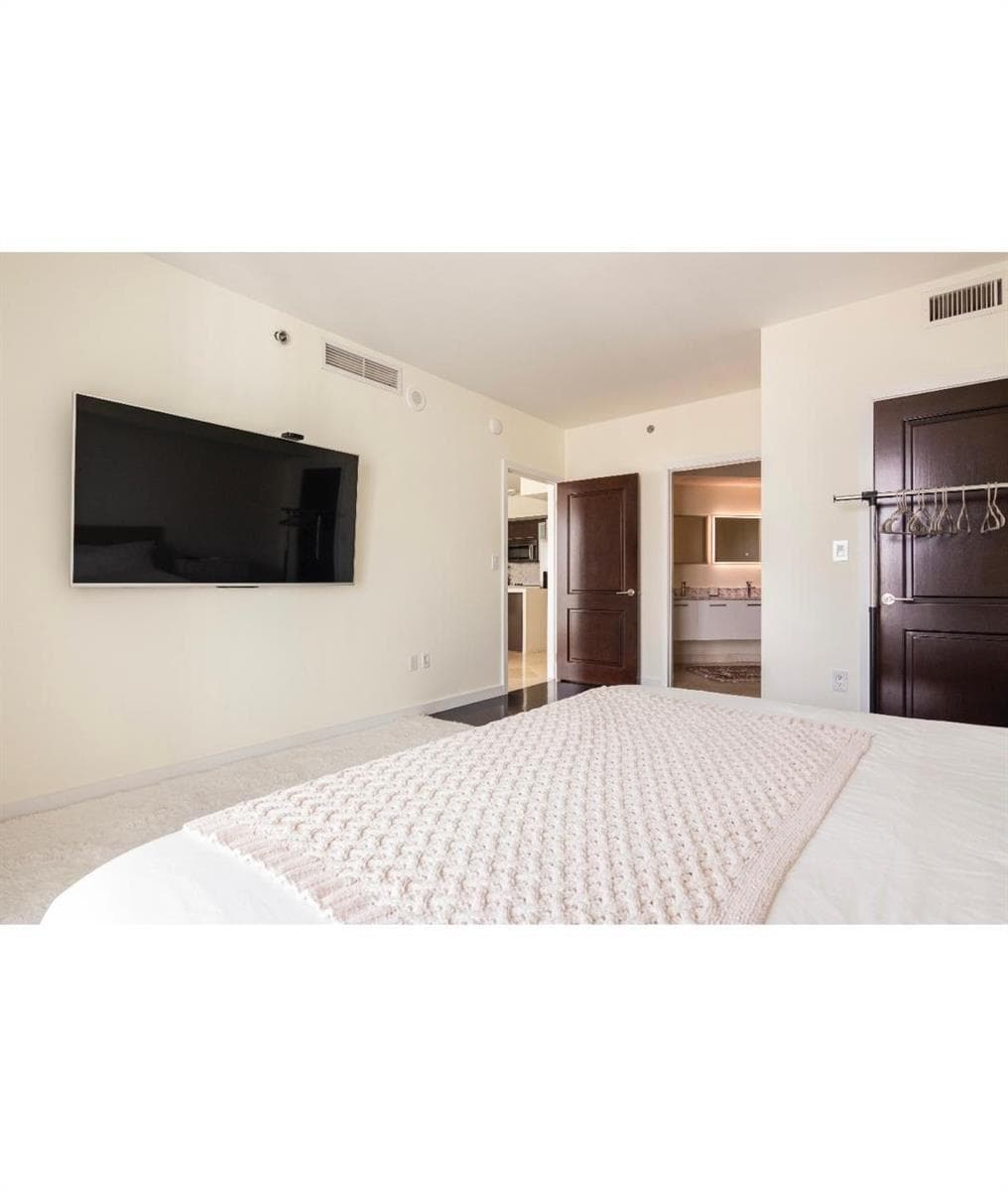 55 SE 6th Street # 4007, Miami, FL 33131 photo 4