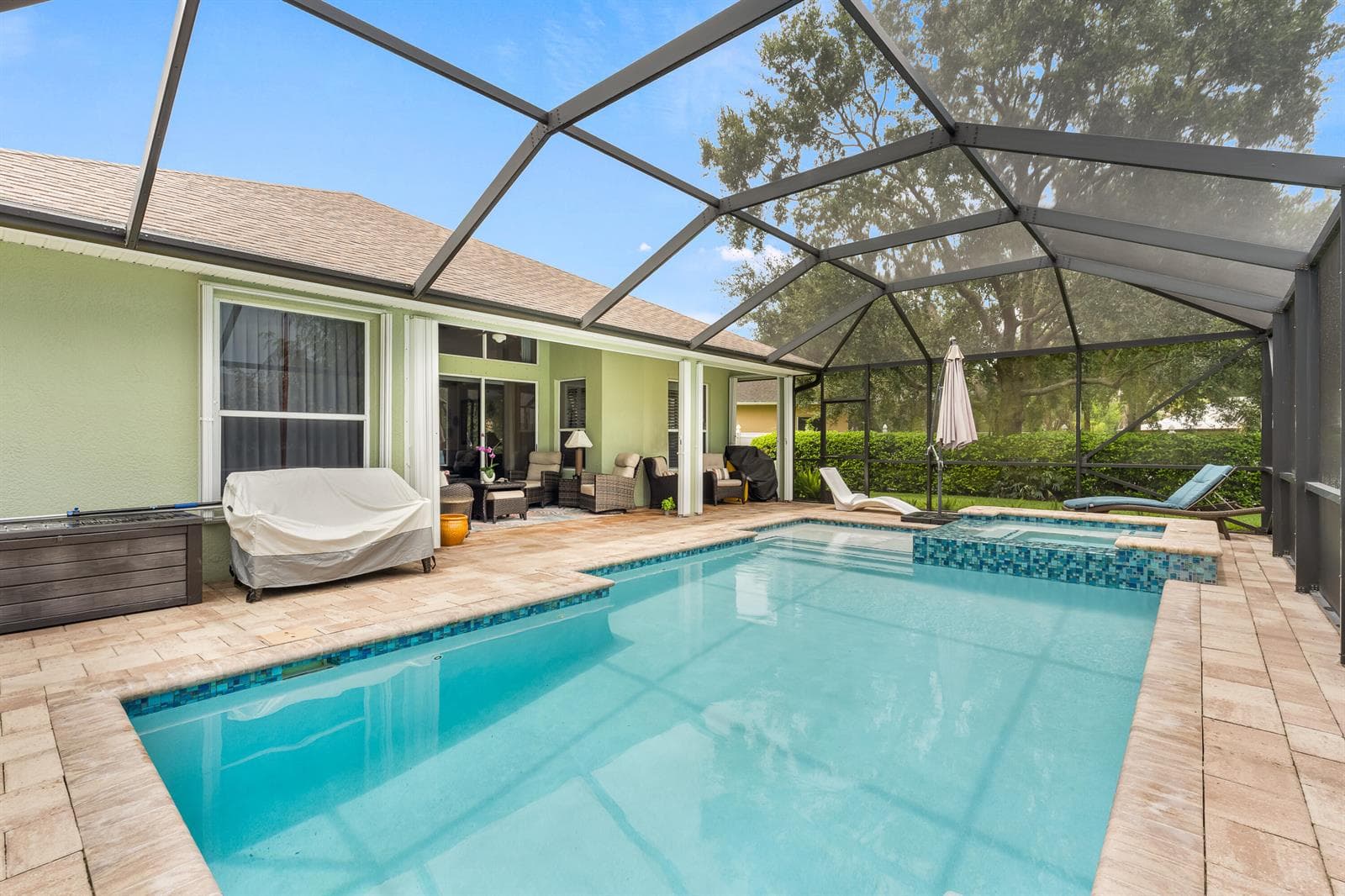 210 CHAMPAGNE Court SW, Vero Beach, FL 32968 photo 3
