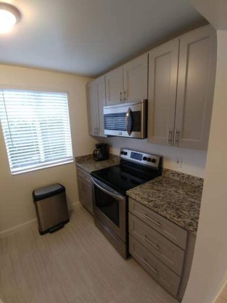 2261 NE 171ST Street # 4, North Miami Beach, FL 33160 photo 5