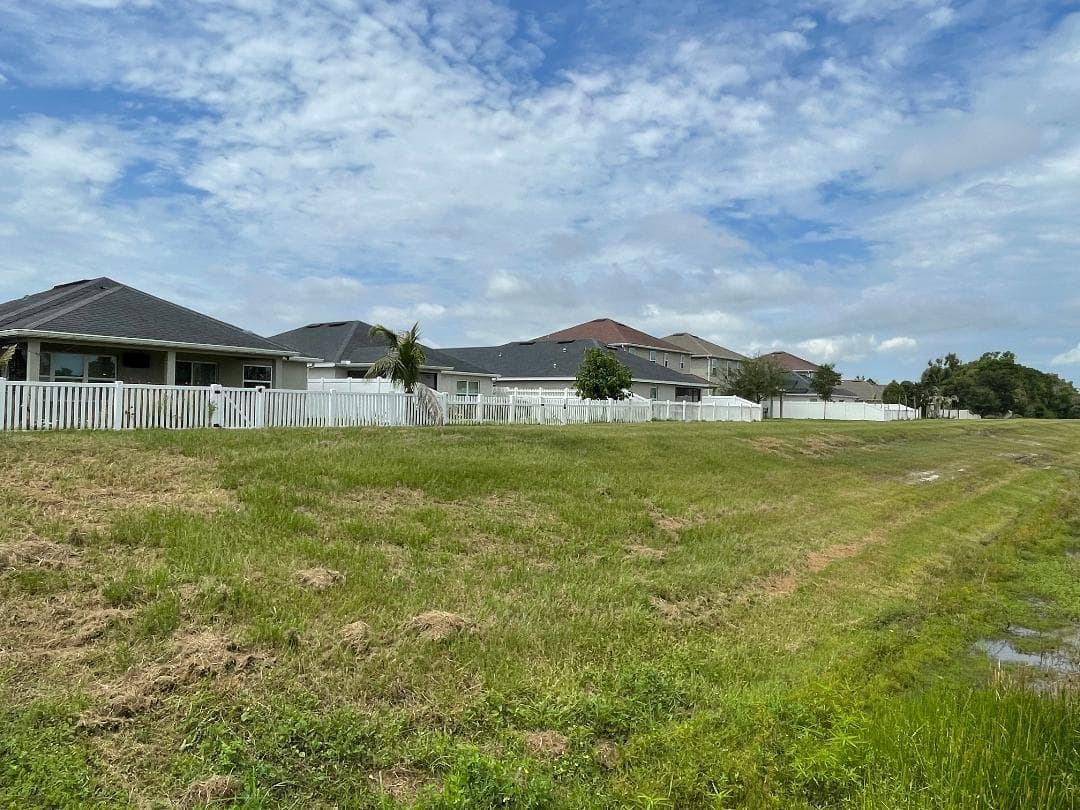 5565 NW Pine Trail Circle, Port St. Lucie, FL 34983 photo 5