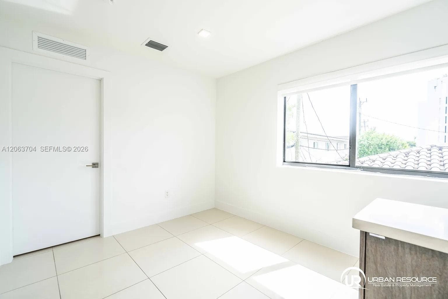 1971 Bay Dr # 122, Miami Beach, FL 33141 photo 5