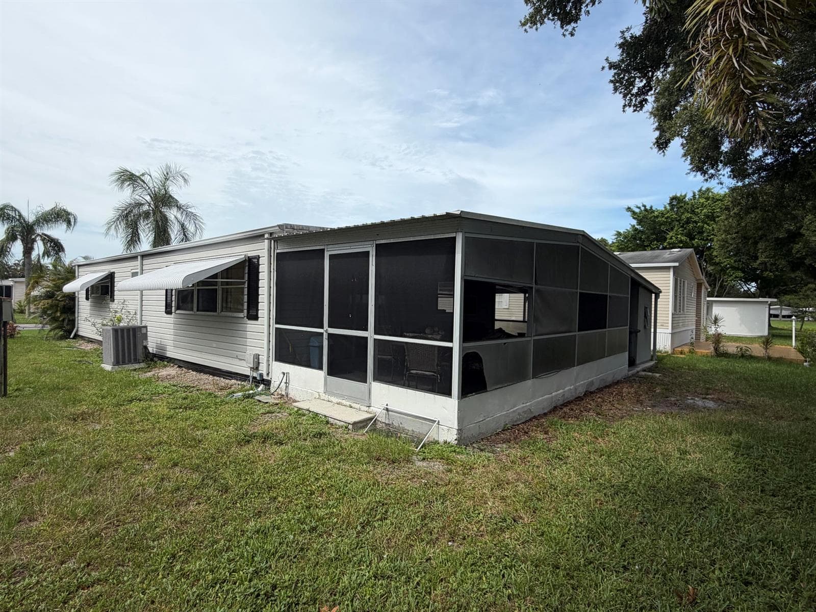 8167 SANDALWOOD Court, Boca Raton, FL 33433 photo 4