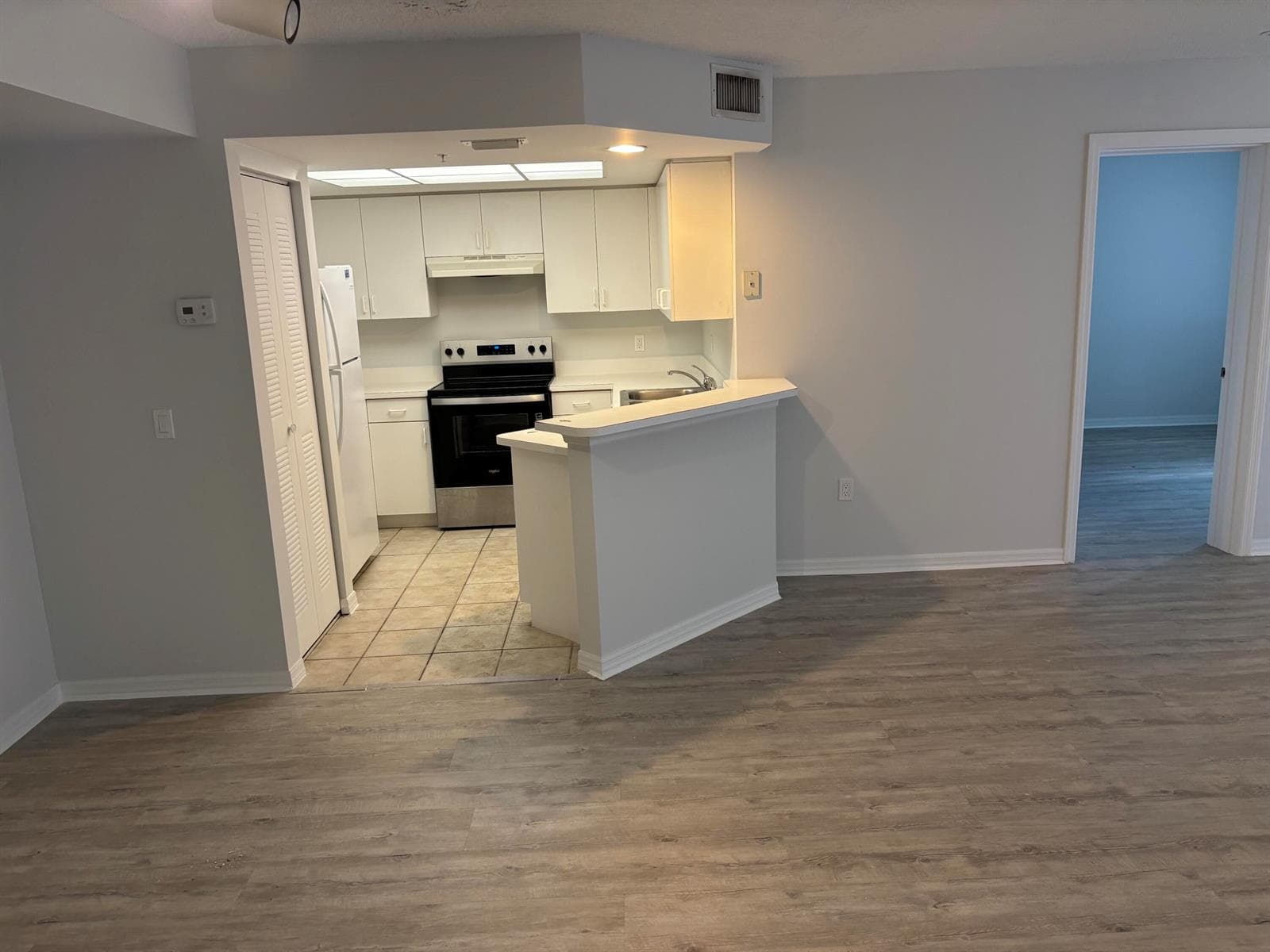 4163 N HAVERHILL Road # 1215, West Palm Beach, FL 33417 photo 3