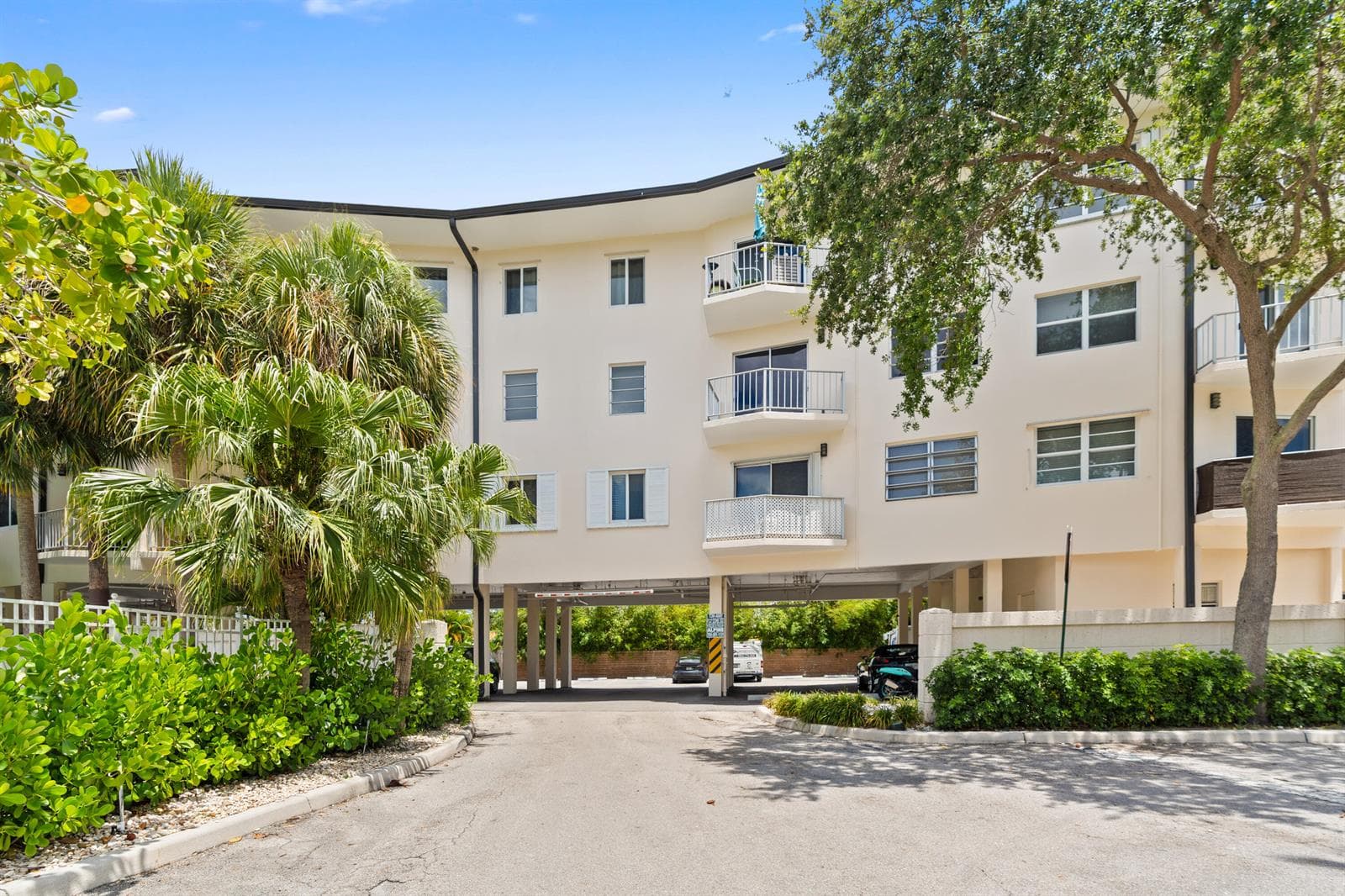 1967 S Ocean Boulevard # 107, Lauderdale By The Sea, FL 33062 photo 2