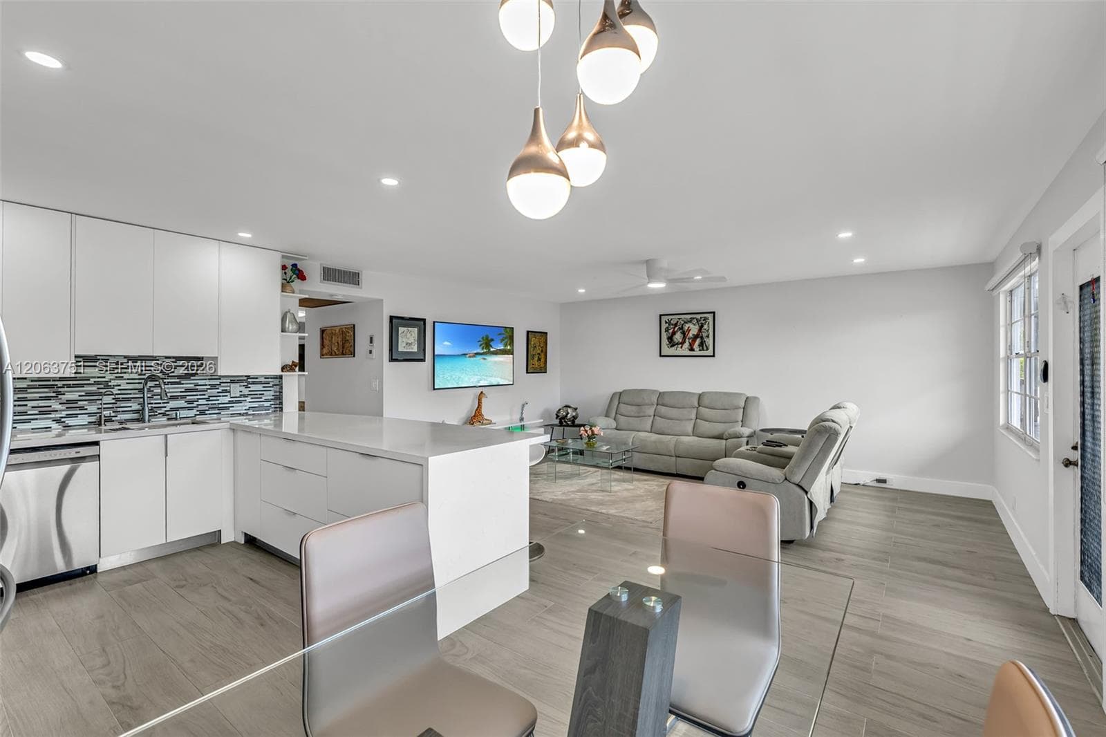 2109 Oakridge V # 2109, Deerfield Beach, FL 33442 photo 2