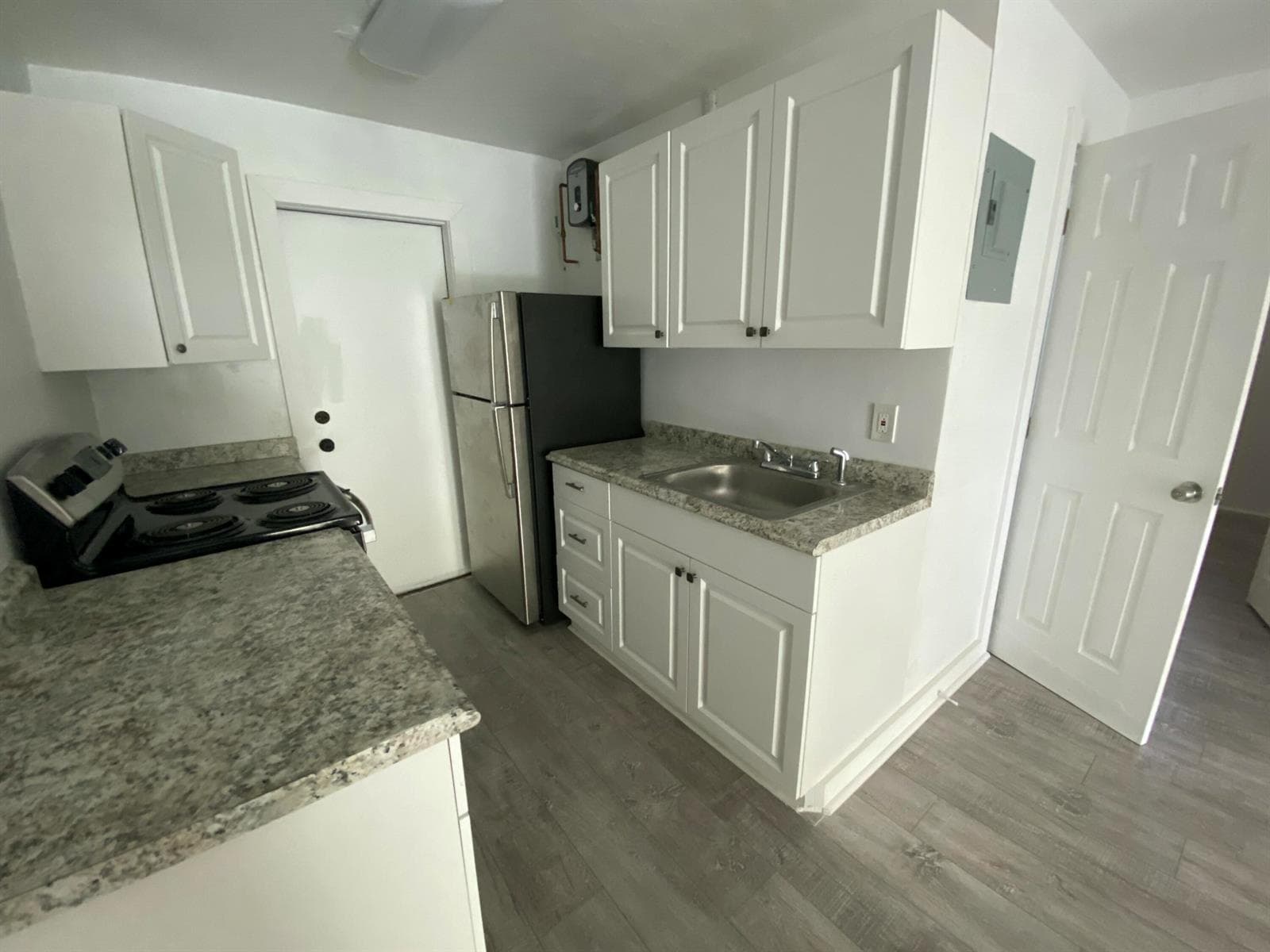 517 NW 15th Terrace, Fort Lauderdale, FL 33311 photo 5