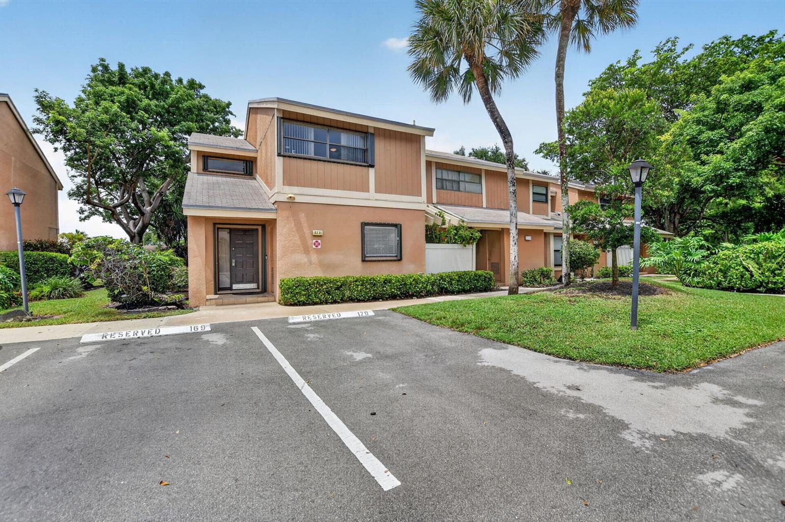 2231 NW 45TH Avenue, Coconut Creek, FL 33066 photo 2