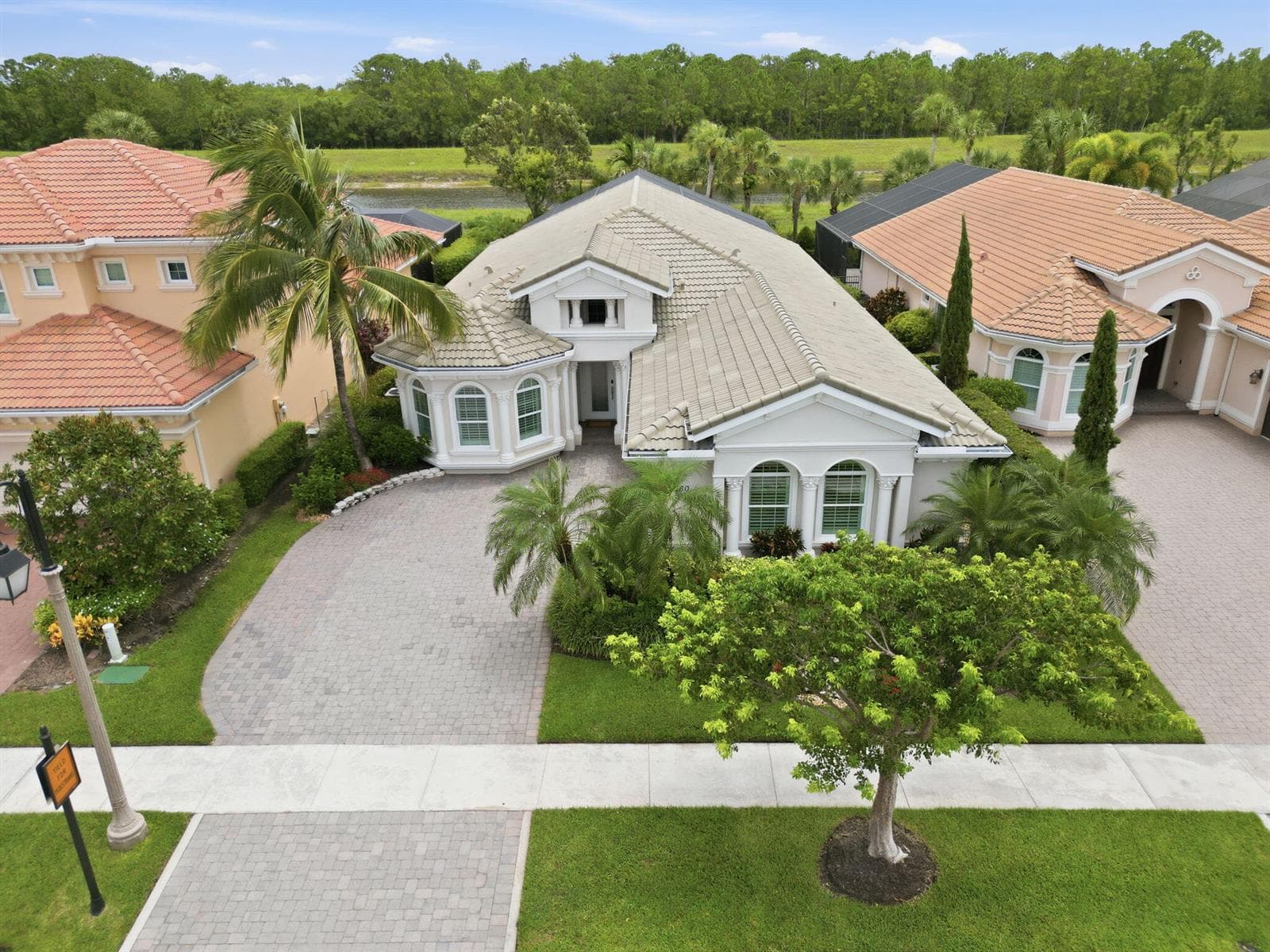 260 Carina Drive, Jupiter, FL 33478 photo 4