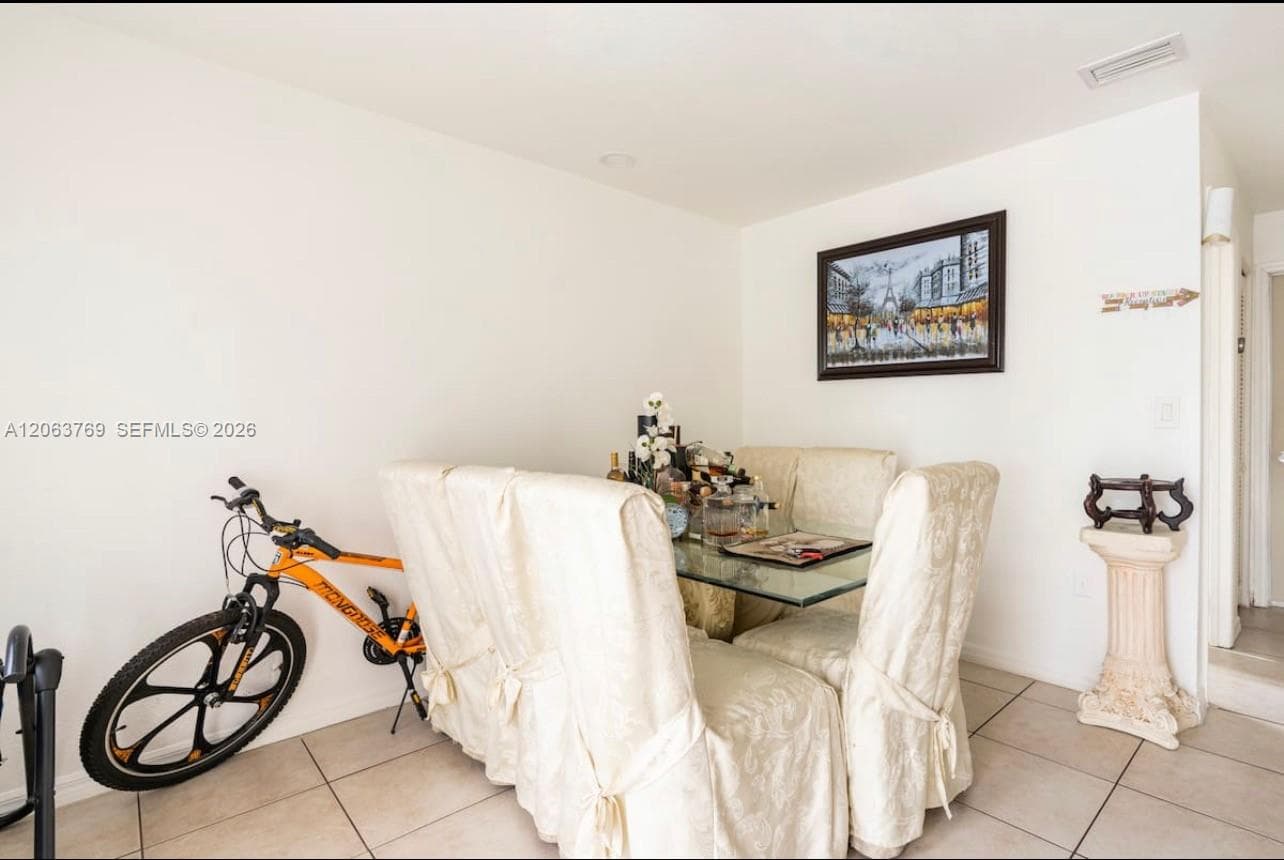 925 SW 8th St # A, Hallandale Beach, FL 33009 photo 4