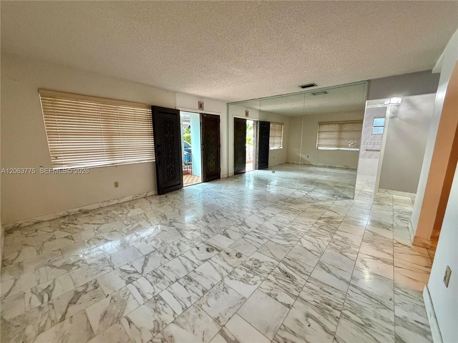 320 NW 61st Ave, Miami, FL 33126 photo 5