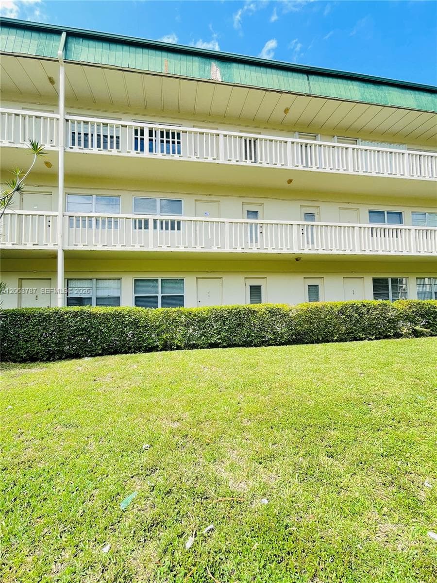 1420 Atlantic Shores Blvd # 130, Hallandale Beach, FL 33009 photo 2