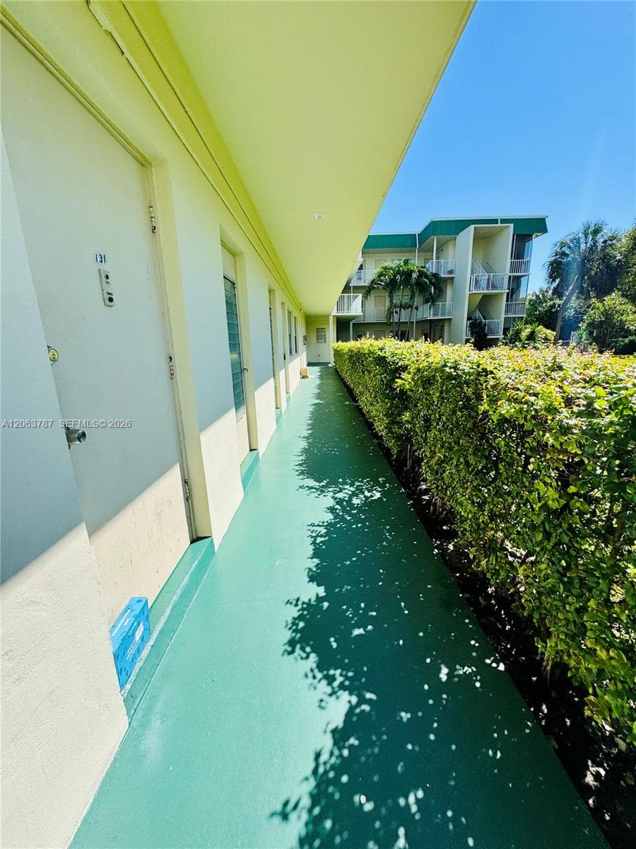 1420 Atlantic Shores Blvd # 130, Hallandale Beach, FL 33009