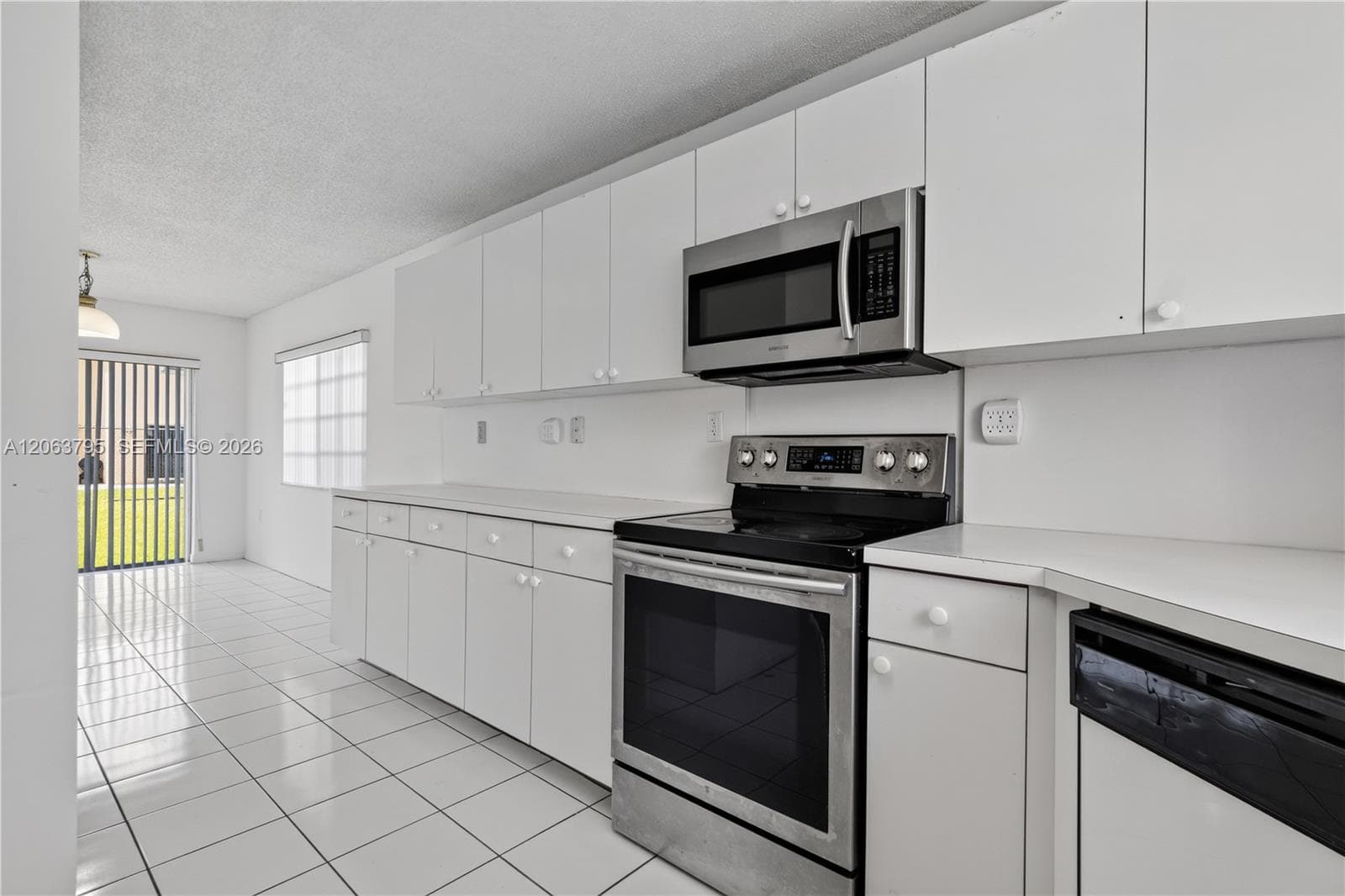 14156 SW 163rd Ter, Miami, FL 33177 photo 5