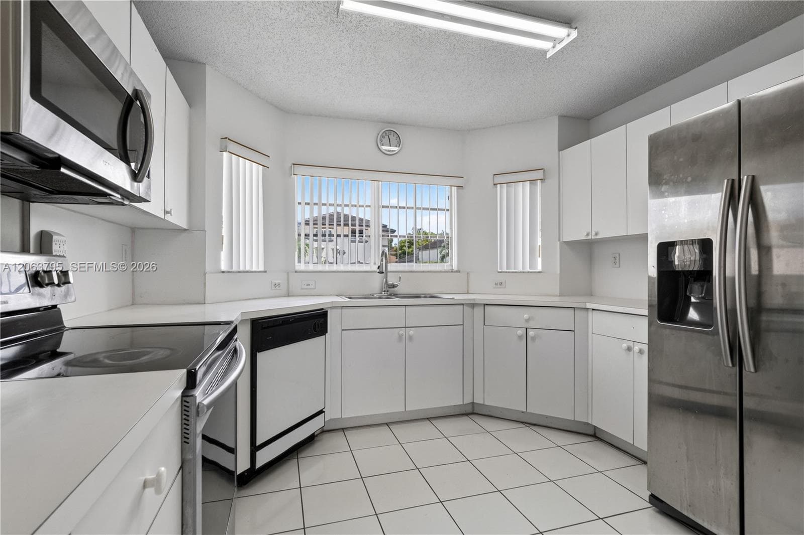 14156 SW 163rd Ter, Miami, FL 33177 photo 4