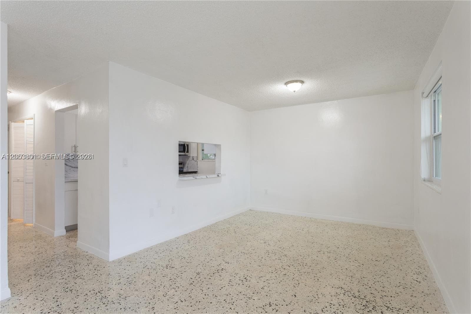 3290 NW 4th St # 3290, Miami, FL 33125 photo 5