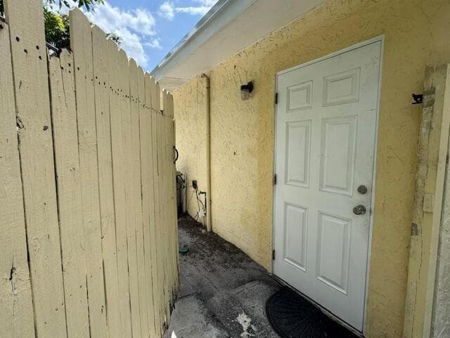 1800 PINEHURST Drive # 1, West Palm Beach, FL 33407 photo 2