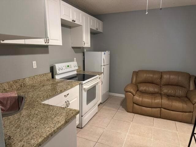 1800 PINEHURST Drive # 1, West Palm Beach, FL 33407 photo 4