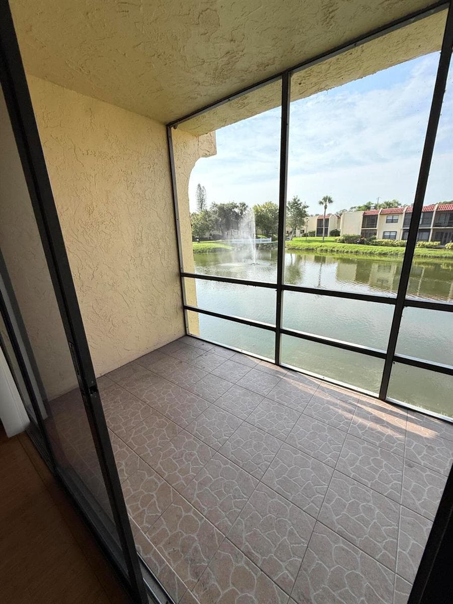 2050 Oleander Boulevard # 6-202, Fort Pierce, FL 34950 photo 5