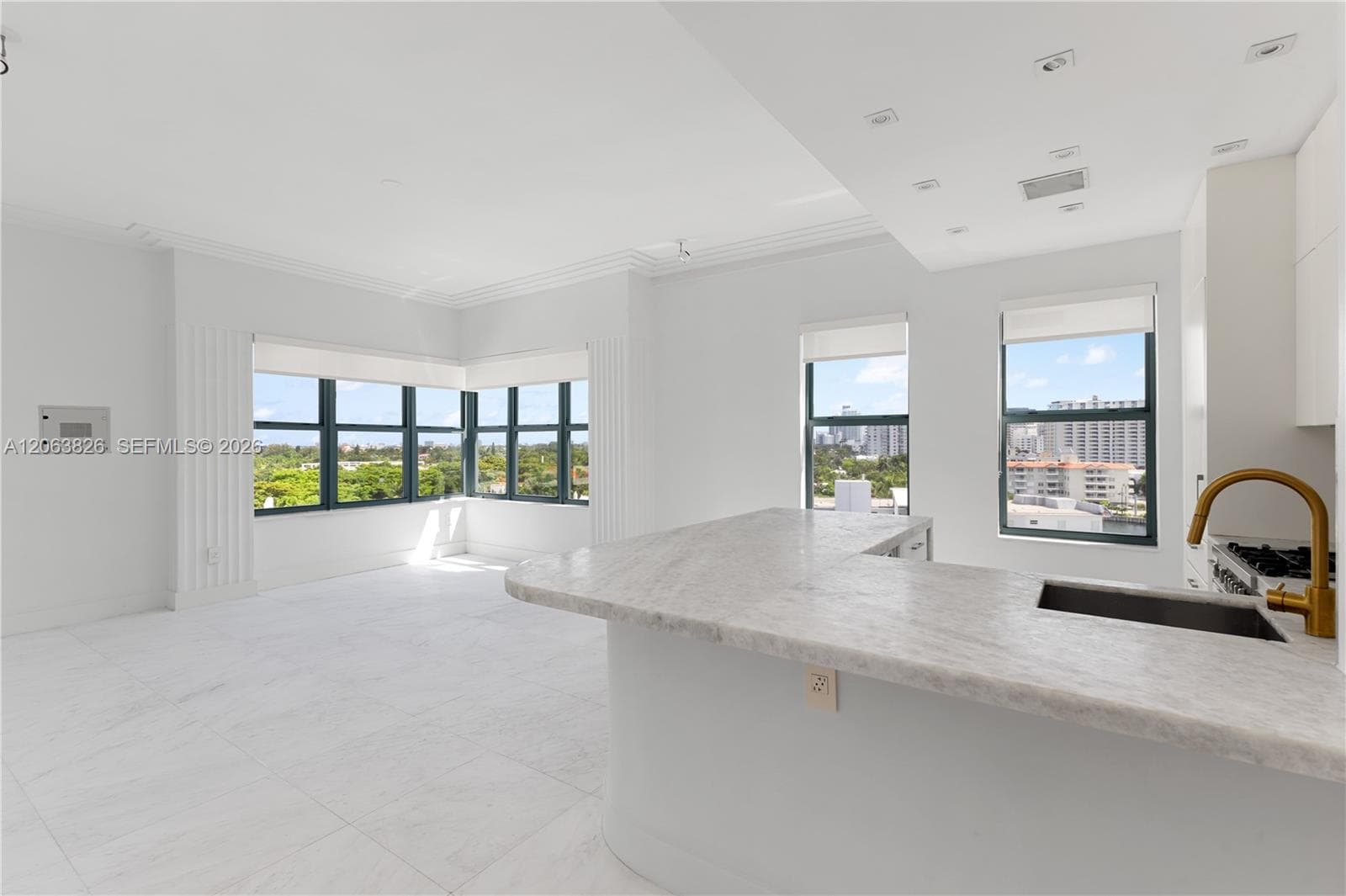 2421 Lake Pancoast Dr # 7A, Miami Beach, FL 33140