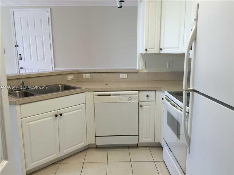 4704 SW 160th Ave # 222, Miramar, FL 33027 photo 4