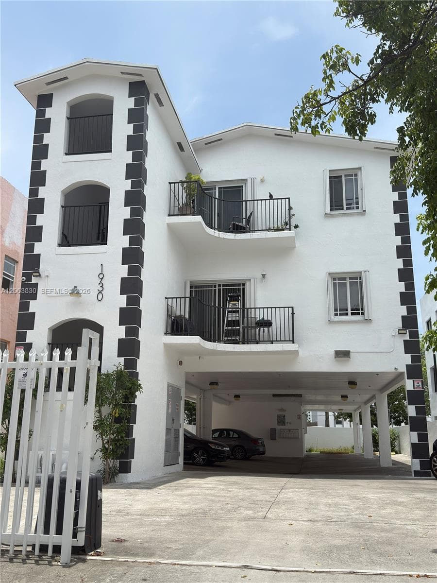1930 SW 2nd St # 1, Miami, FL 33135 photo 2