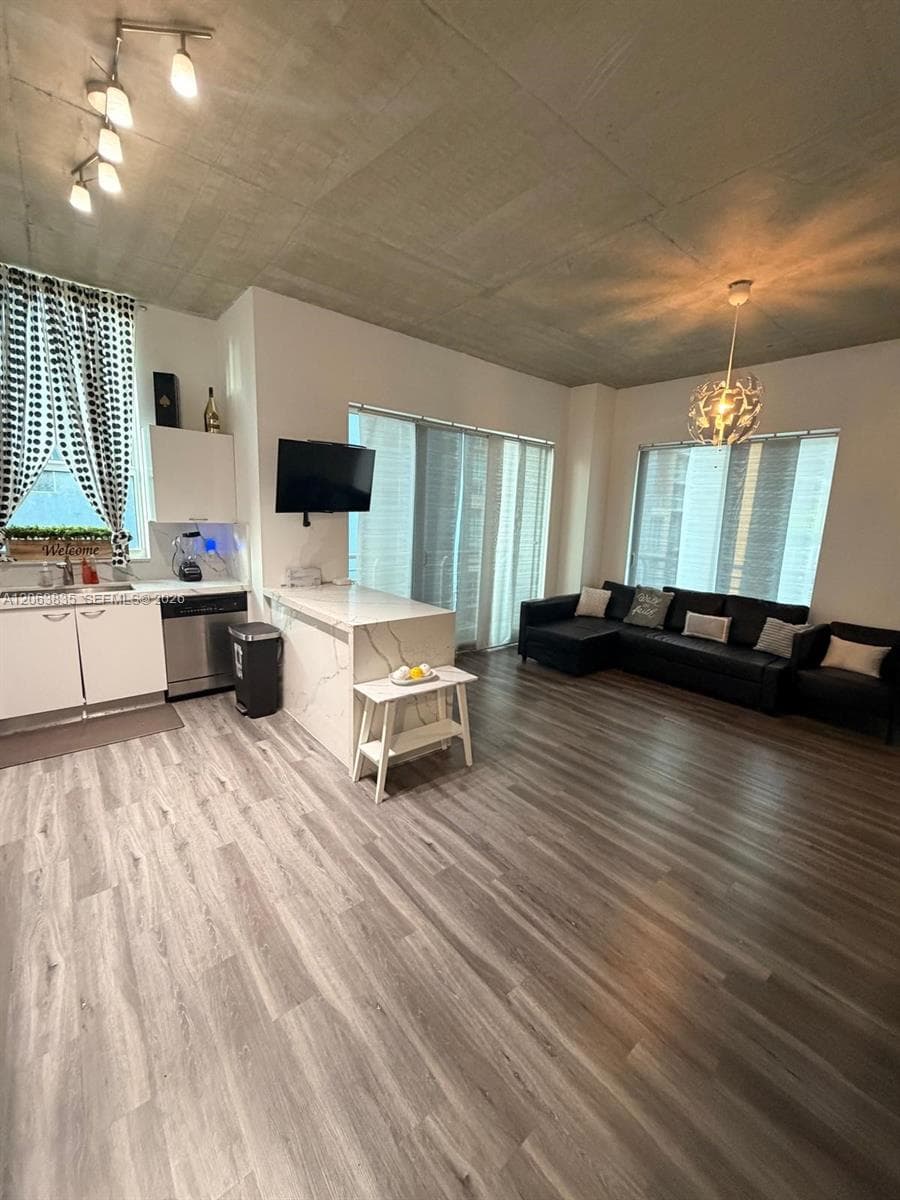 133 NE 2nd Ave # 401, Miami, FL 33132 photo 2