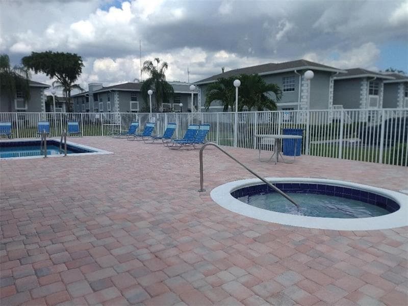 448 NE 210TH CIR Terrace # 102-6B, Miami, FL 33179 photo 4