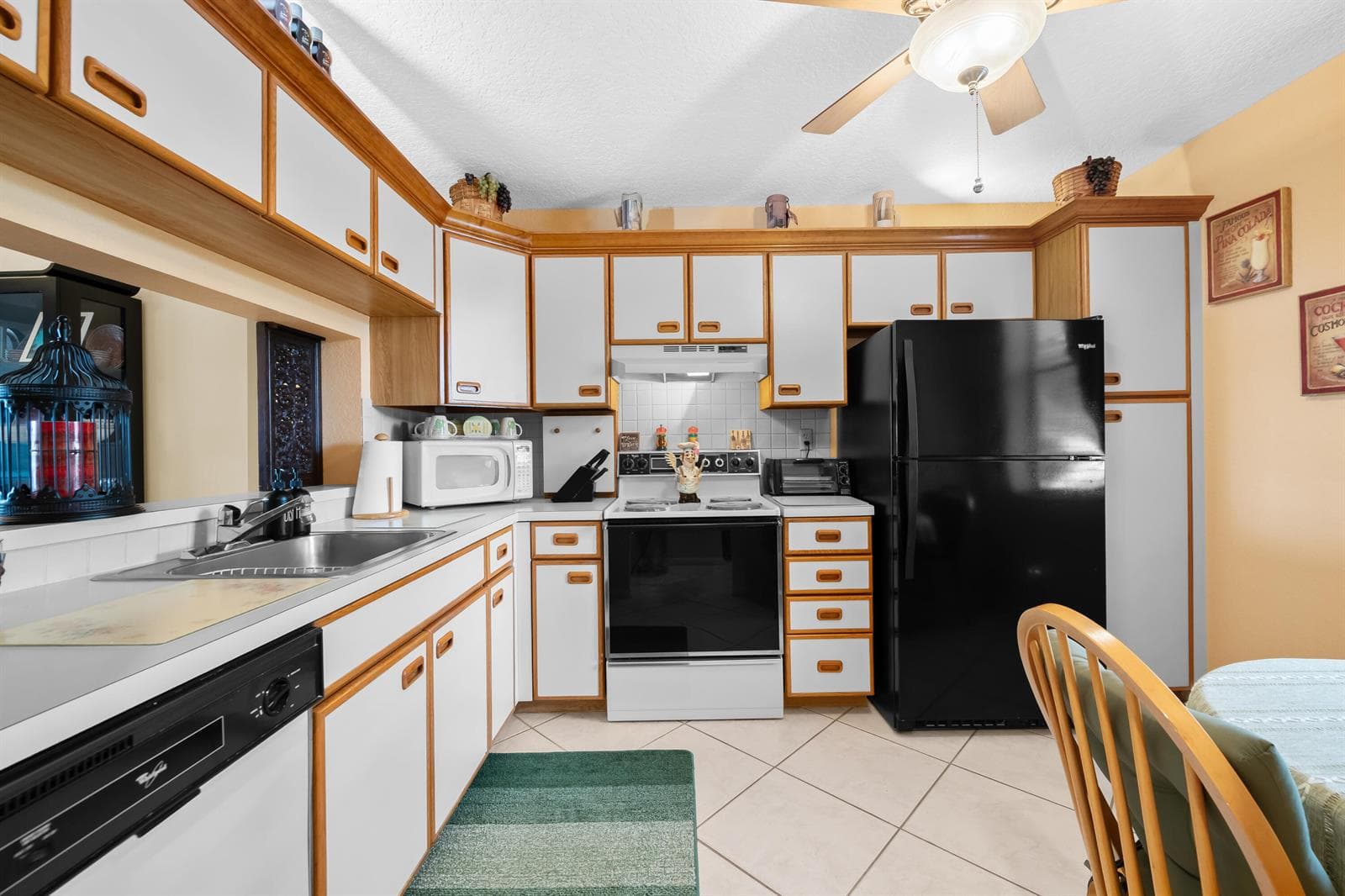 2768 CARAMBOLA Circle S # 101, Coconut Creek, FL 33066 photo 3