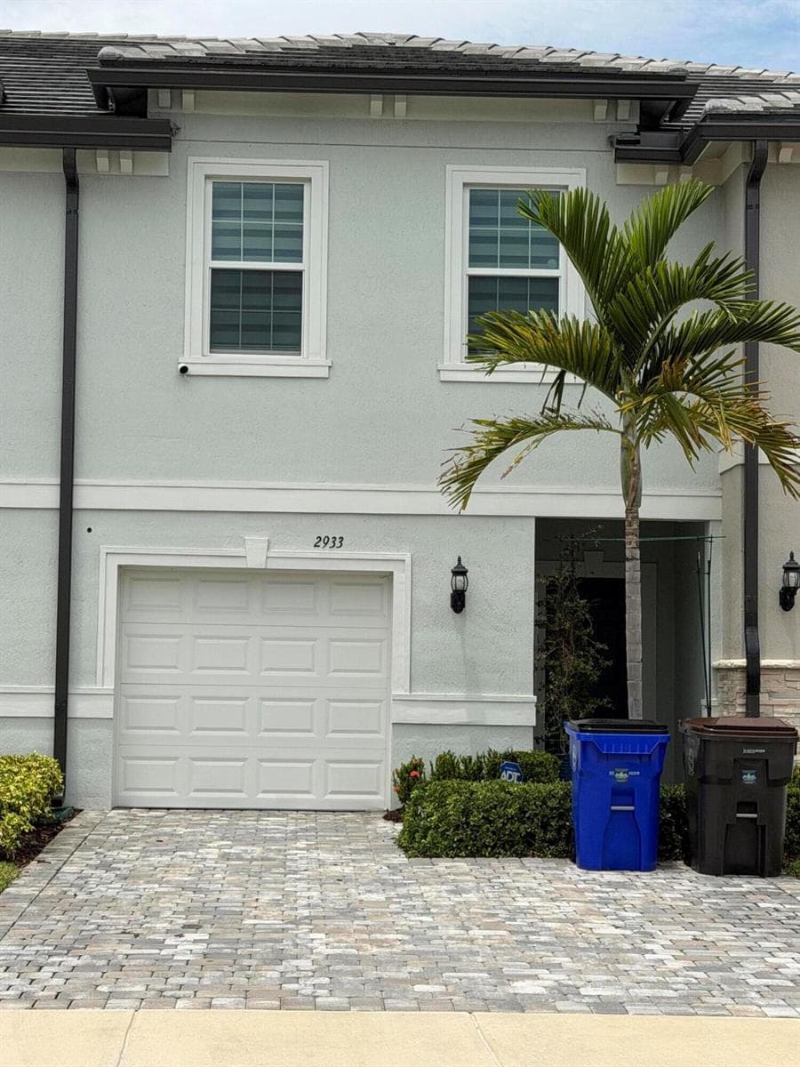 2933 OLIVIA Avenue, Lauderdale Lakes, FL 33311 photo 2