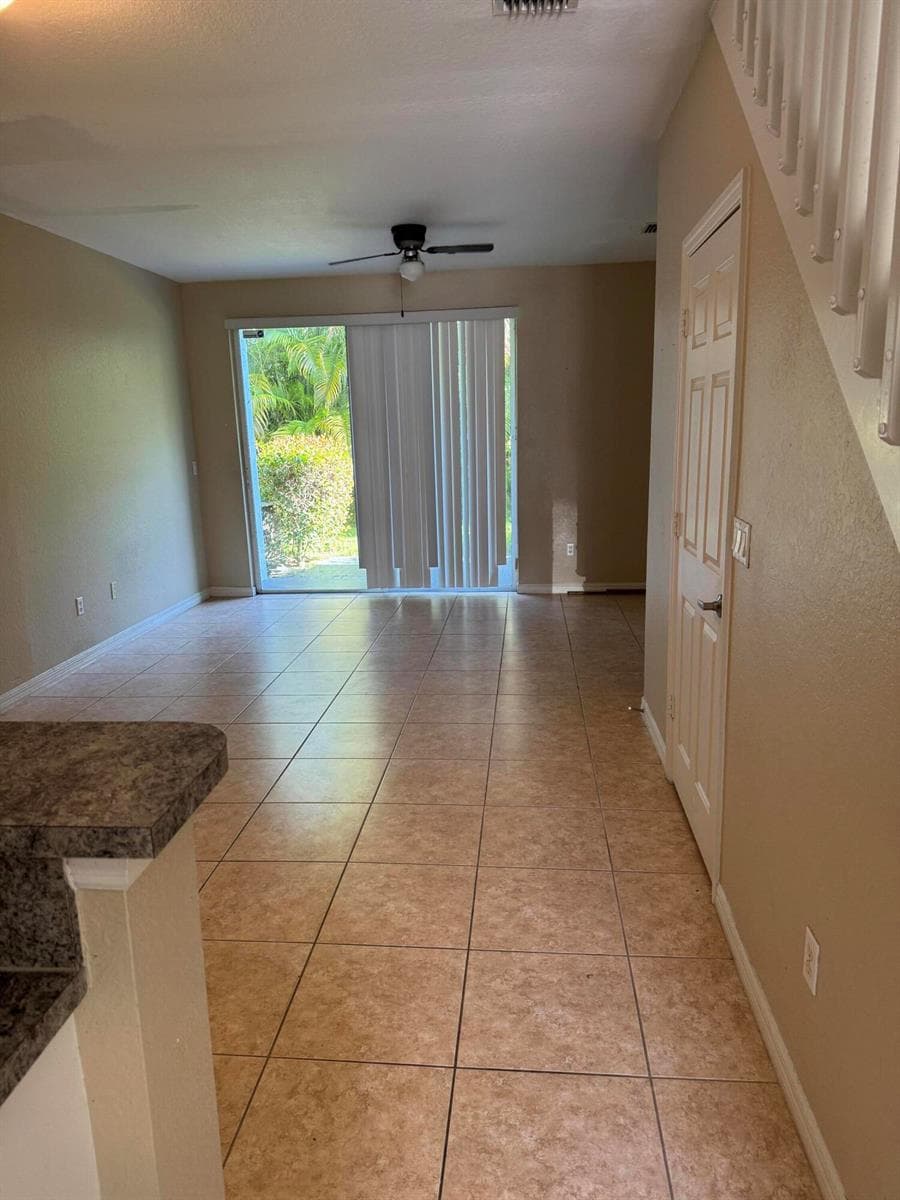 1992 ALAMANDA Way, Riviera Beach, FL 33404 photo 5