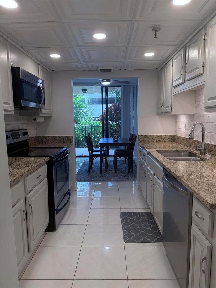 859 JEFFERY Street # 1040, Boca Raton, FL 33487 photo 5