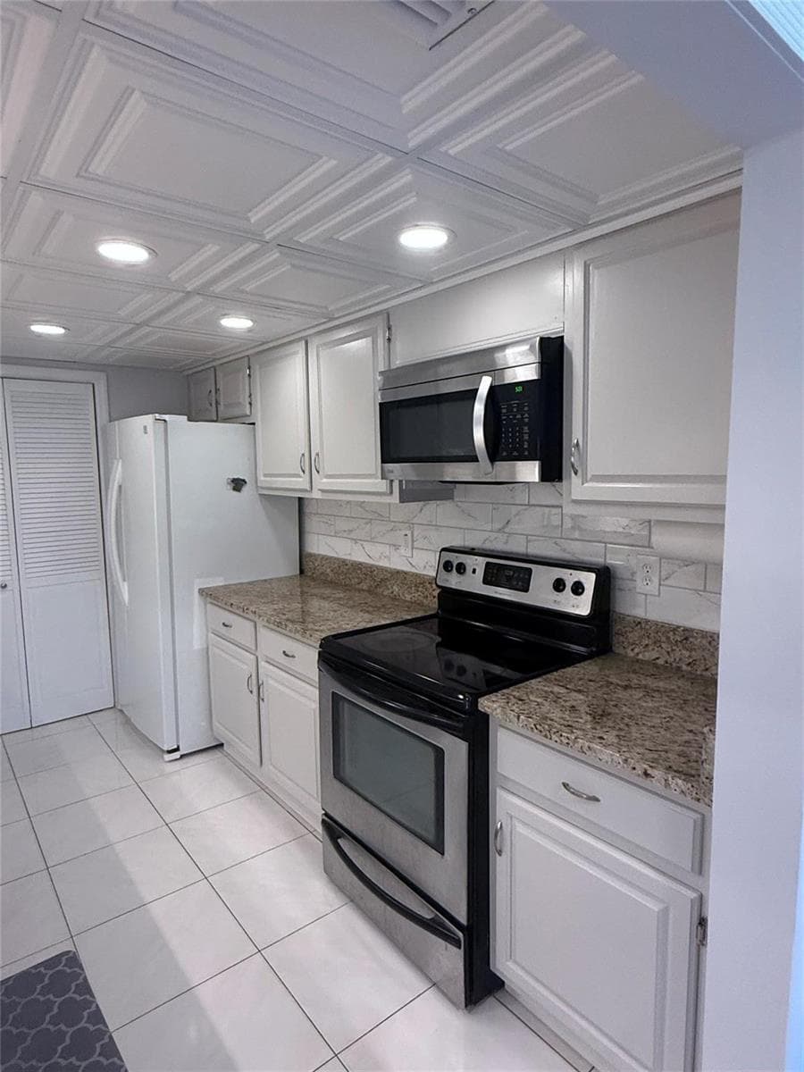 859 JEFFERY Street # 1040, Boca Raton, FL 33487 photo 4