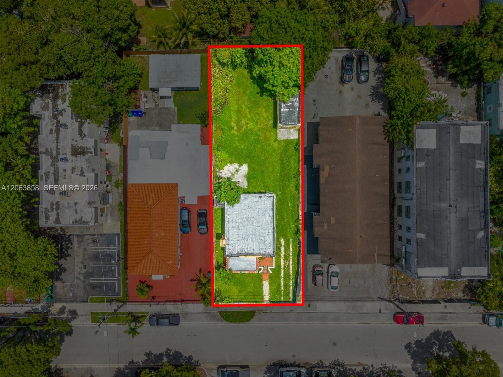 559 NW 34th St, Miami, FL 33127 photo 2